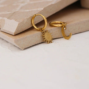 Yhpup moda estrela lua assimetria gota de aço inoxidável cor ouro textura hoop brincos declaração charme jóias para presente feminino